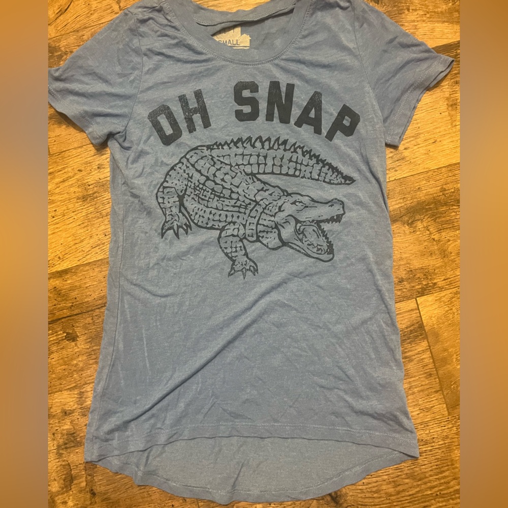 Blue Alligator Graphic T-Shirt